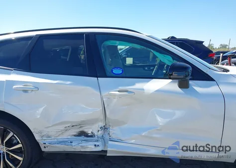 2023 Volvo Xc60 B5 Plus Dark Theme из США, поврежденный, VIN YV4L12RW5P1308246